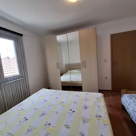 Appartamento In Vir/insel 7502 Vir