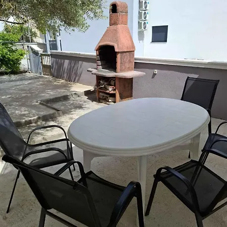 In Vir/insel 7502 Apartment